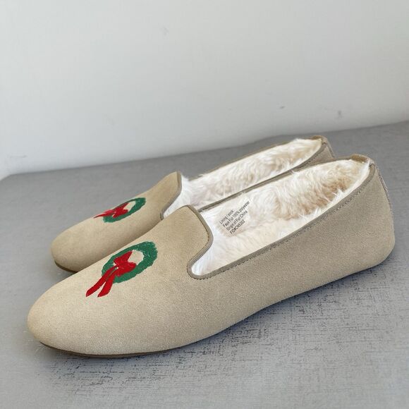 Talbots Faux Fur Fireside Embroidered Tan Suede Slippers Christmas Wreath Sz 7 - Picture 1 of 13